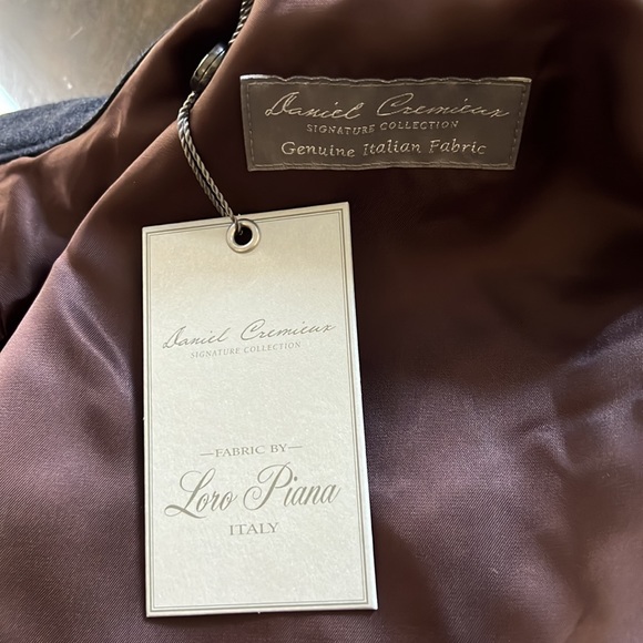 Cremieux
Daniel Cremieux Signature Loro Piana Field Coat - Picture 14 of 17